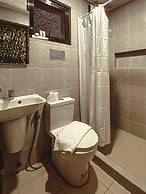The Lakeview Suites