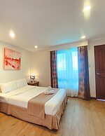 The Lakeview Suites