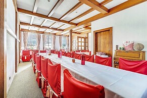 Burghof Hotel Garni