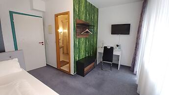 Burghof Hotel Garni