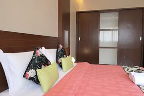 Gurney 4 Plus 1 Bali Style Tranquil Villa