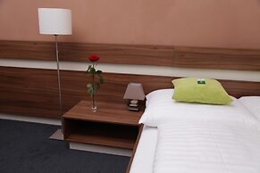 Primus Hotel & Apartments