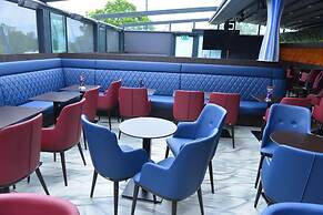 Primus Hotel & Apartments