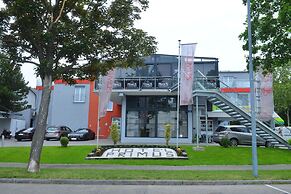 Primus Hotel & Apartments