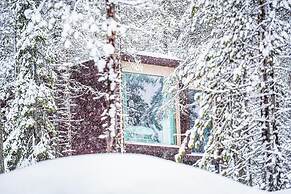 Arctic TreeHouse Hotel