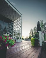 Arctic TreeHouse Hotel