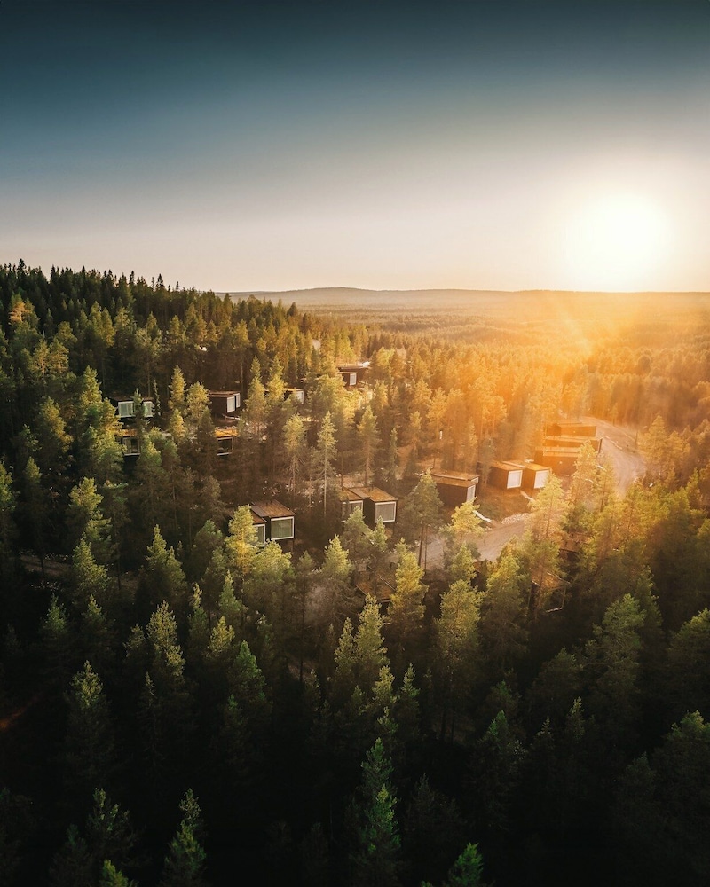 Arctic TreeHouse Hotel