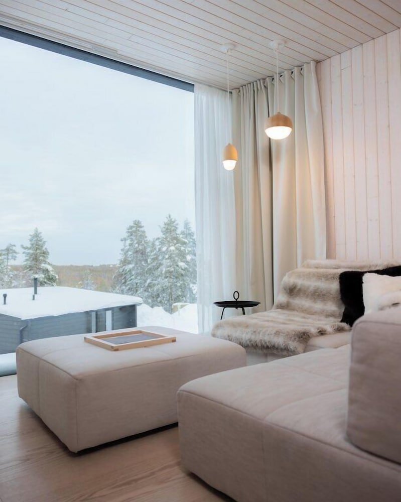Arctic TreeHouse Hotel