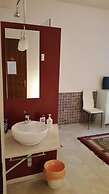 Gira Guest House