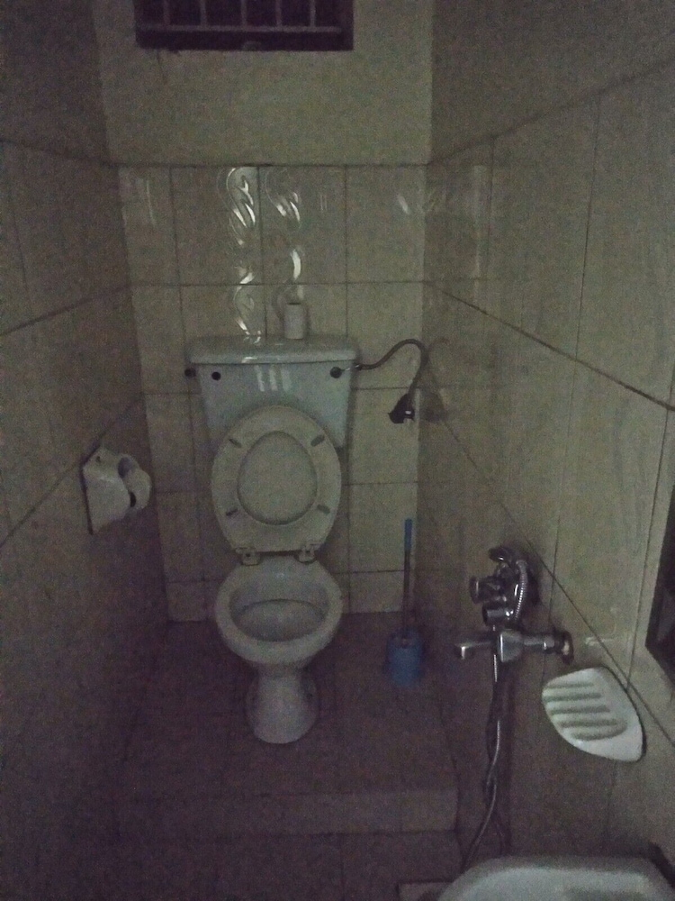 Deira Hotel Ltd