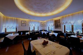 Albergo De March