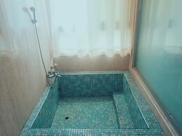 Jade Spring Hot Spring Hotel