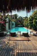 Swell Surf & Lifestyle Hotel