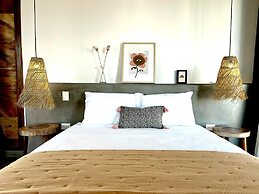Swell Surf & Lifestyle Hotel