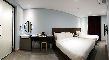 Hotel Millhaus Shinchon