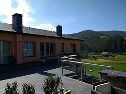 Apartamentos Arcos del Esva