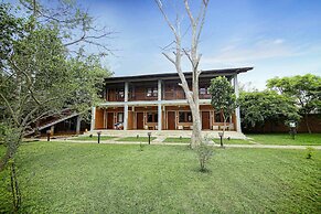Elephas Resort & Spa