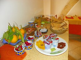 Cloris Guest House