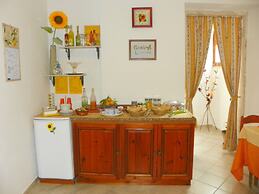 Cloris Guest House