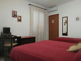 Cloris Guest House