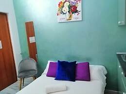Român Holidays Hostel