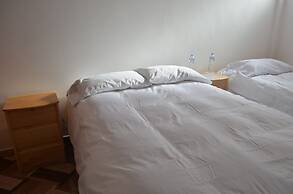 Hostal Apu Qhawarina