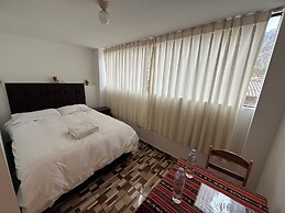 Hostal Apu Qhawarina