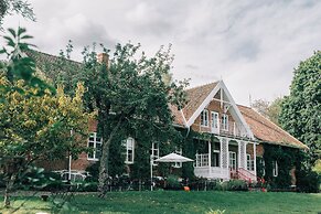 Tastecelebration Residence