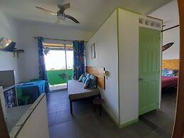 Fare Arana Moorea Guesthouse