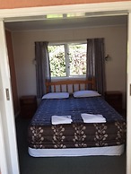 Milton Chalet Motel