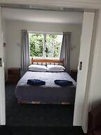 Milton Chalet Motel