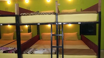Om Ganesh Hostel - Adults Only