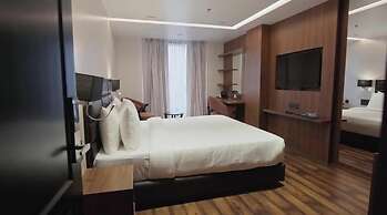 Hotel Grand Dhillon