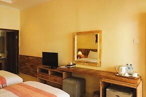 Mina Pelasa Hotel and Resto