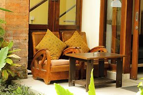 Mina Pelasa Hotel and Resto