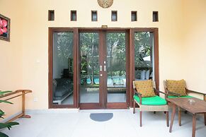 Mina Pelasa Hotel and Resto