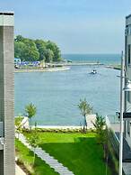 Friday Harbour Resort