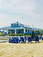 Friday Harbour Resort