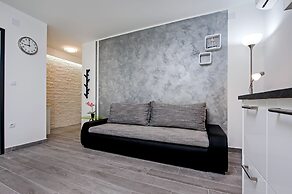 Apartment and Studio Tereza