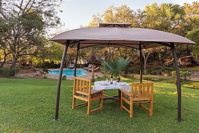 Safari Beach Lodge