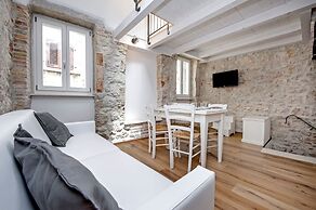 Apartments Casa Roccia Bianca