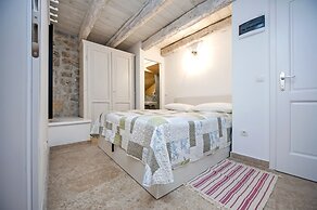 Apartments Casa Roccia Bianca