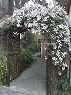 Uzuri Guesthouse