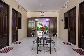 Hotel O Graha 99
