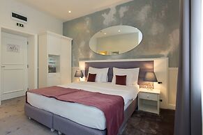 Public House Hotel