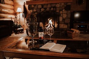 Big Creek Lodge - Working Guest Ranch