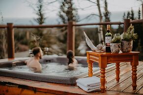 Big Creek Lodge - Working Guest Ranch