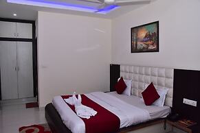 Raj Resort