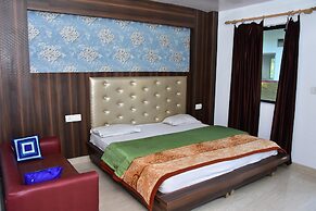 Raj Resort