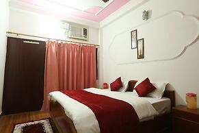 Raj Resort